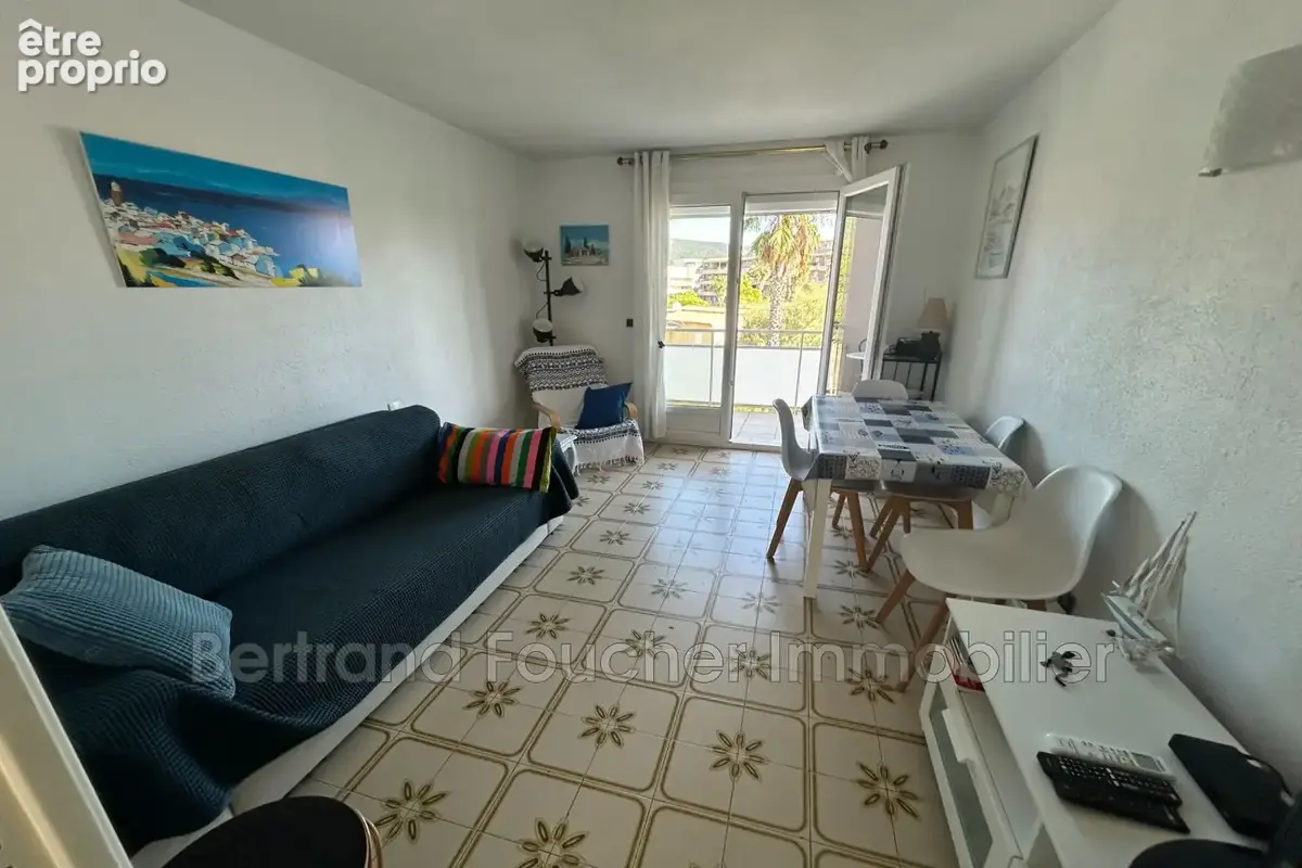 Photo Appartement à Cavalaire-Sur-Mer au prix de 259 000€