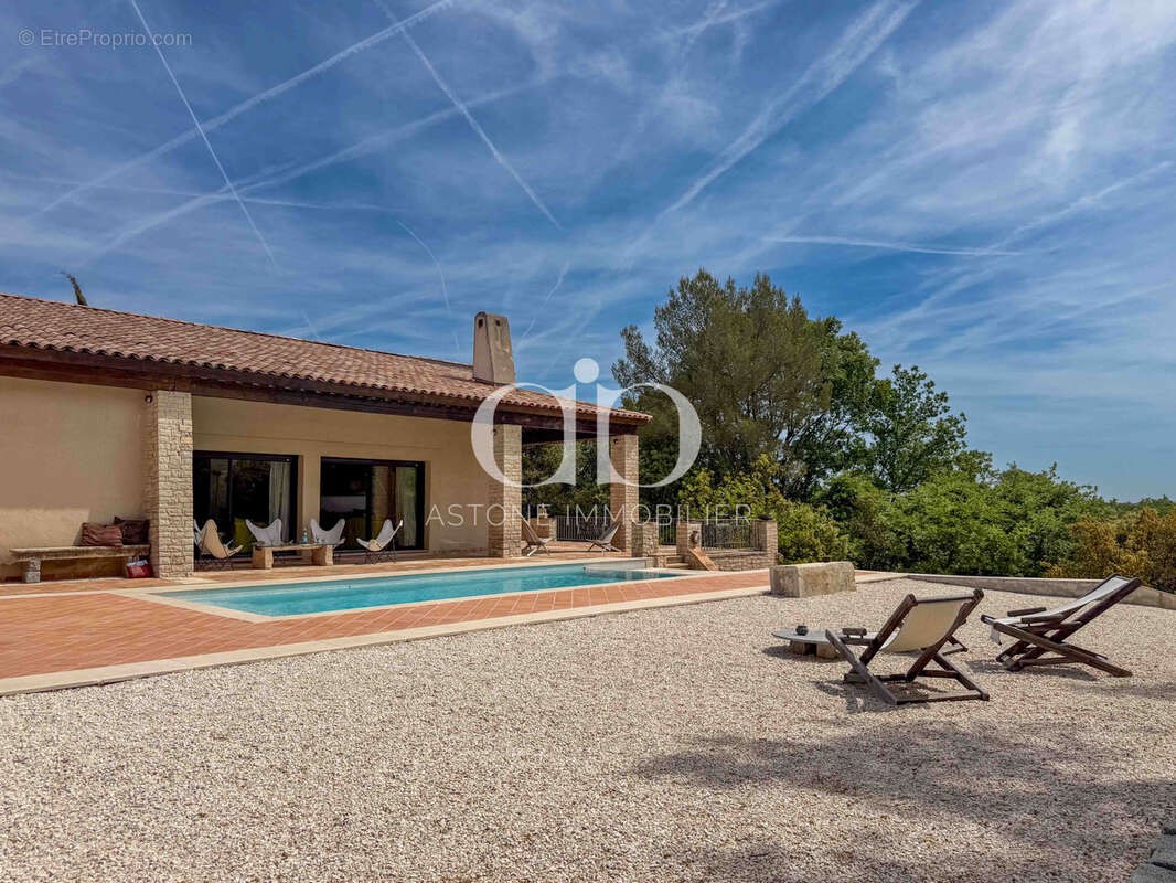 Maison à SAINT-MAXIMIN-LA-SAINTE-BAUME