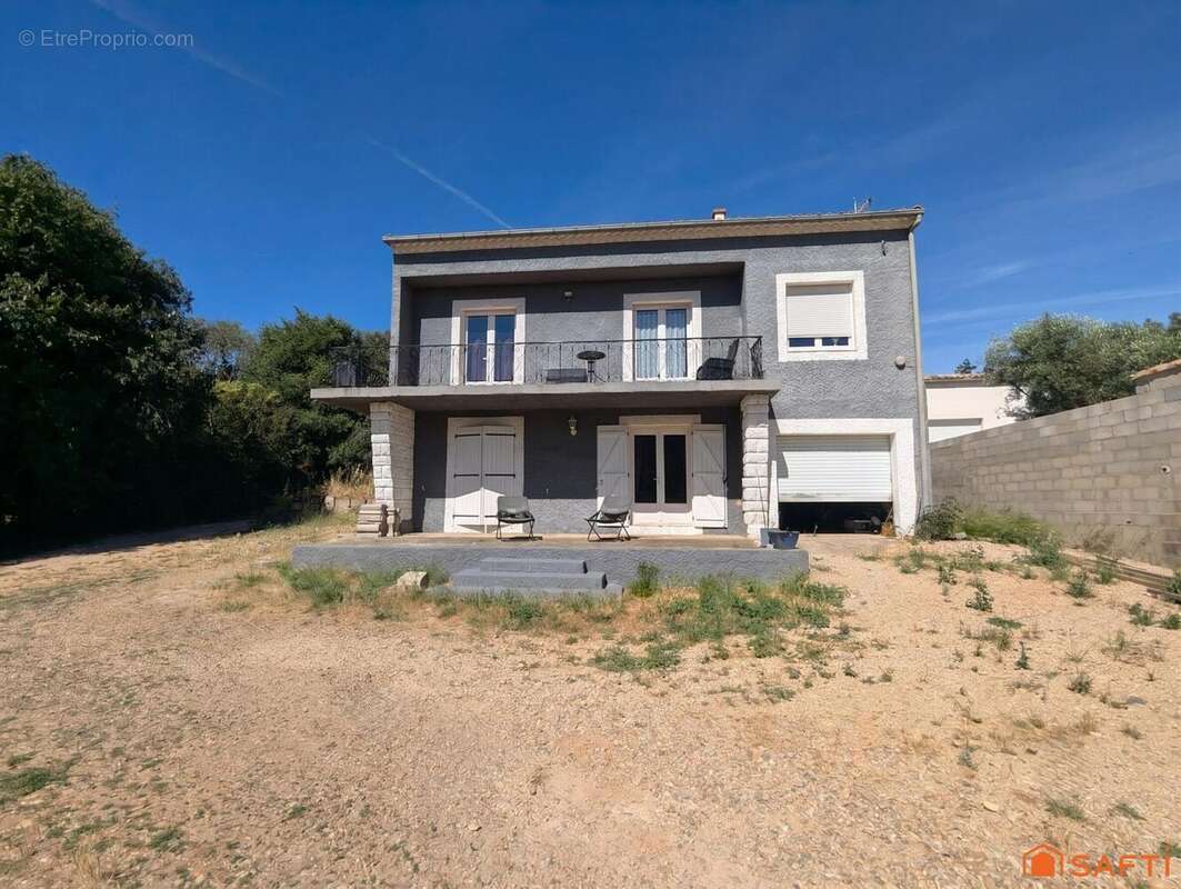 Photo 2 - Maison à SAINT-GILLES