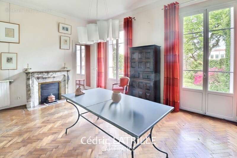Maison Bourgeoise à vendre 11 pièces TARBES (65) - photo 6