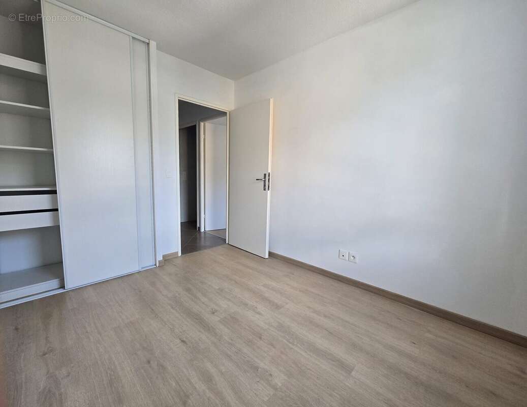 Appartement à SAINT-MARTIN-D'HERES