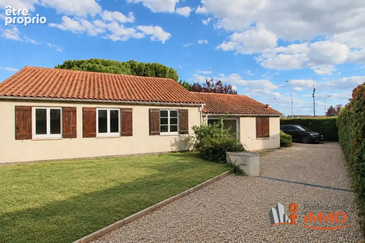 Maison 4 pièces 91 m² à vendre à Saint-Romain-Le-Puy (42610) - photo 2