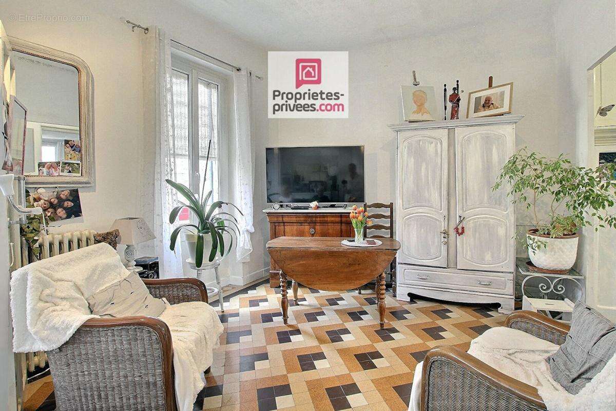 Appartement à PERTUIS