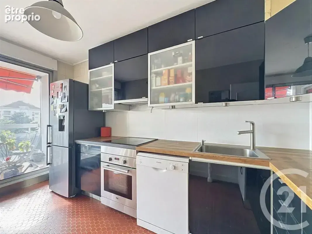 Appartement 96 m² à Villeurbanne  - photo 3