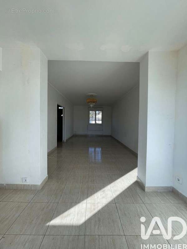 Photo 3 - Maison à BOURGES