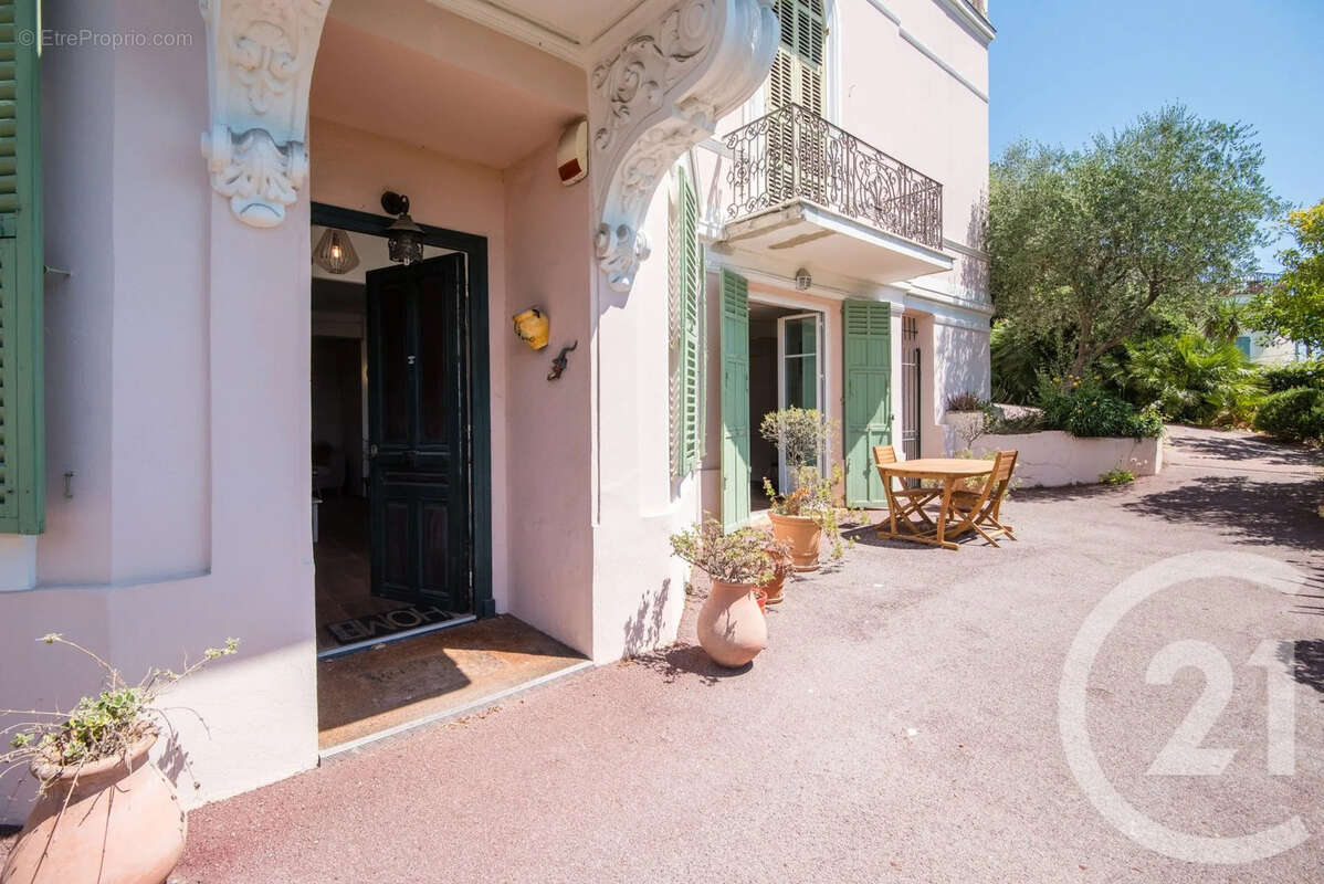 Appartement à NICE
