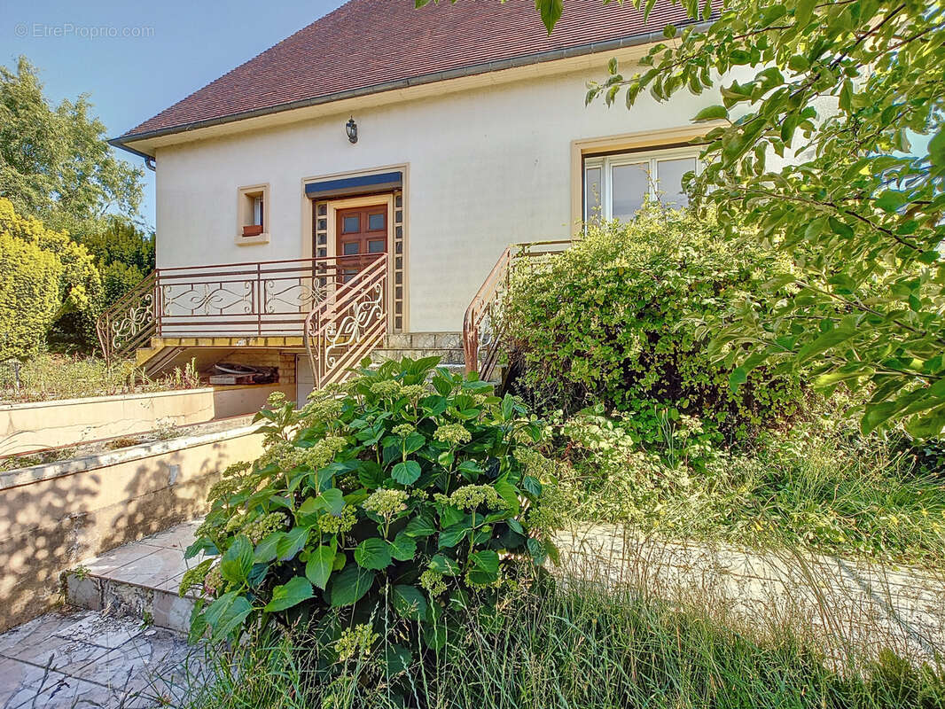 Maison à VILLERS-BOCAGE