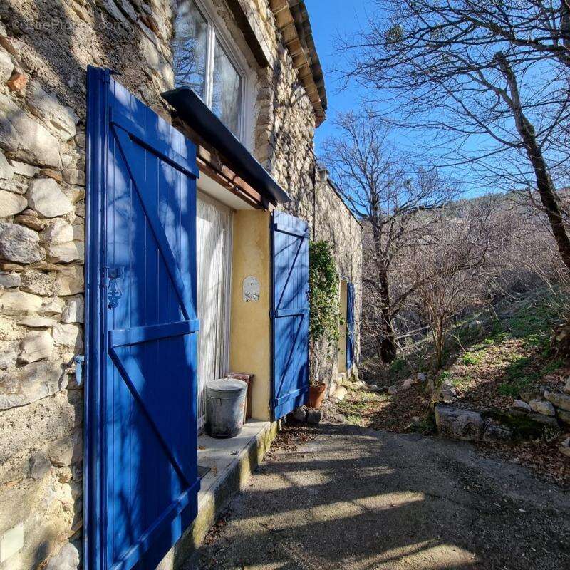 Maison à EOURRES