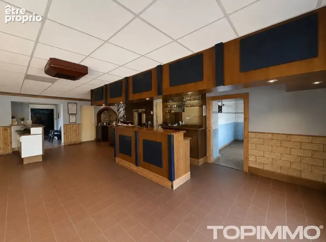 Ensemble immobilier - 2 logements et une partie commerciale - photo 6