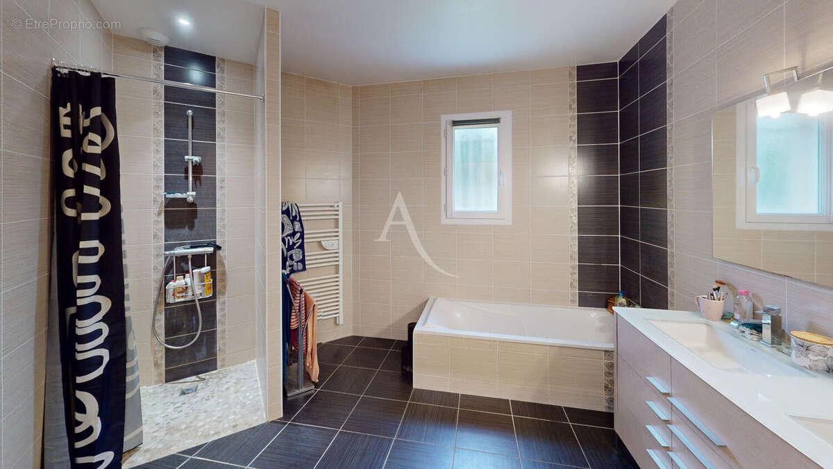 Maison à BUXEROLLES