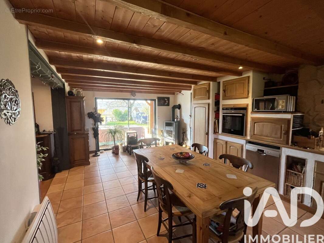 Photo 8 - Maison à MURES