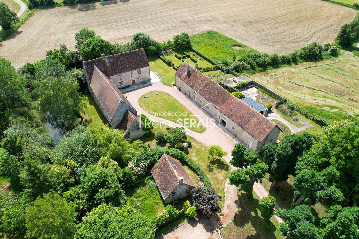 Propriété de caractère avec gîtes entre FALAISE et ARGENTAN - photo 16