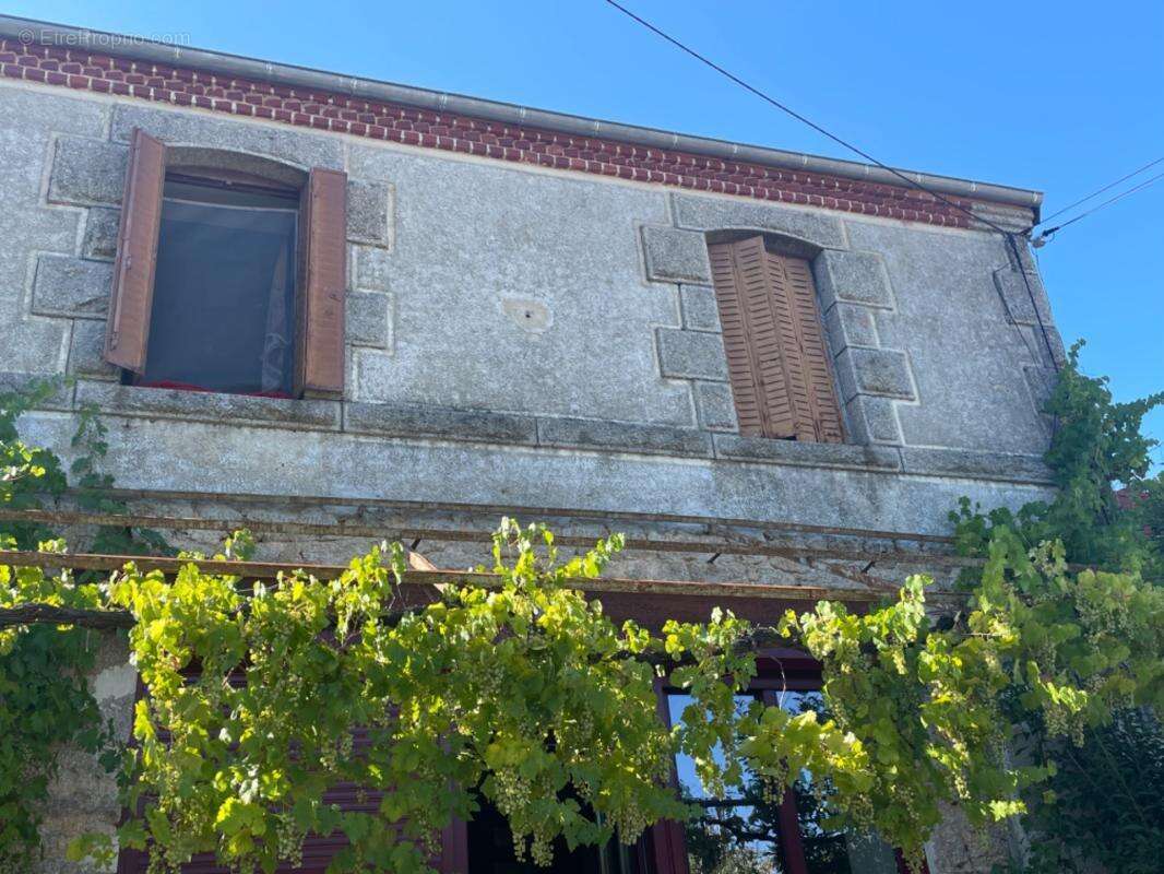Maison de village 124m2  JOUILLAT (23) - photo 23
