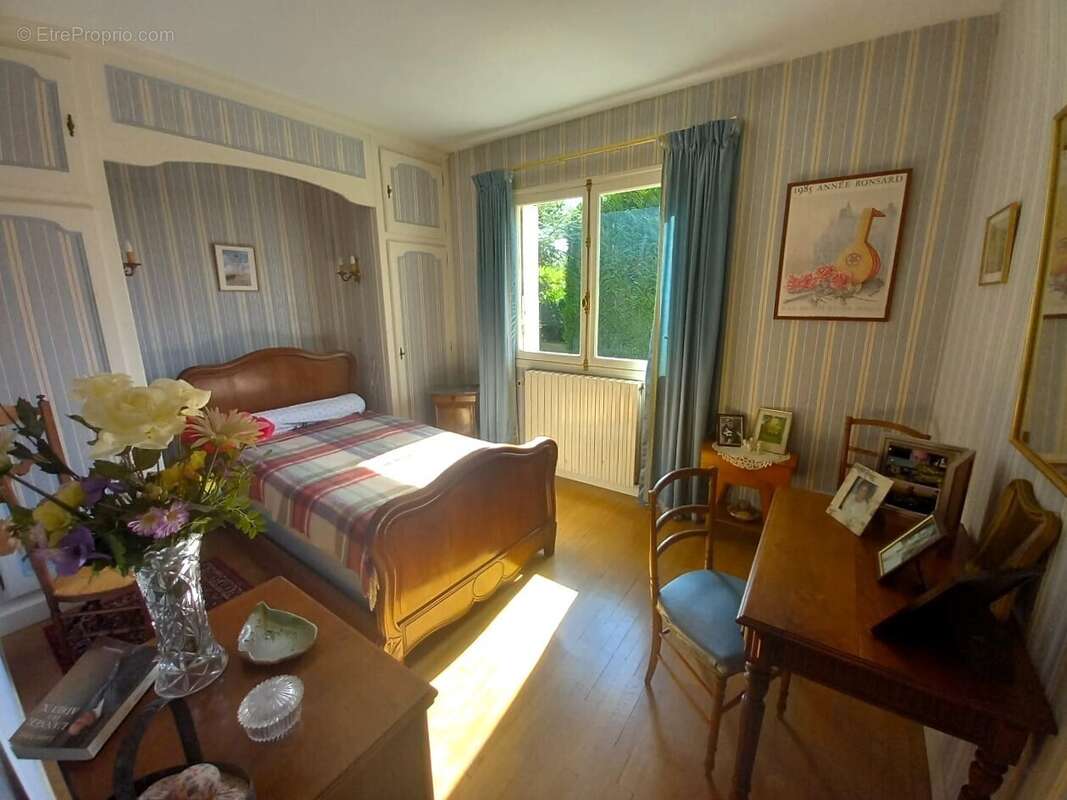 Maison à PONT-SUR-YONNE