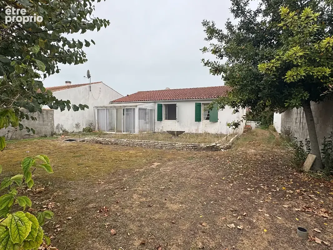 Maison 5 pièces 81 m² à vendre à Le Bois-Plage-En-Re (17580) - photo 1