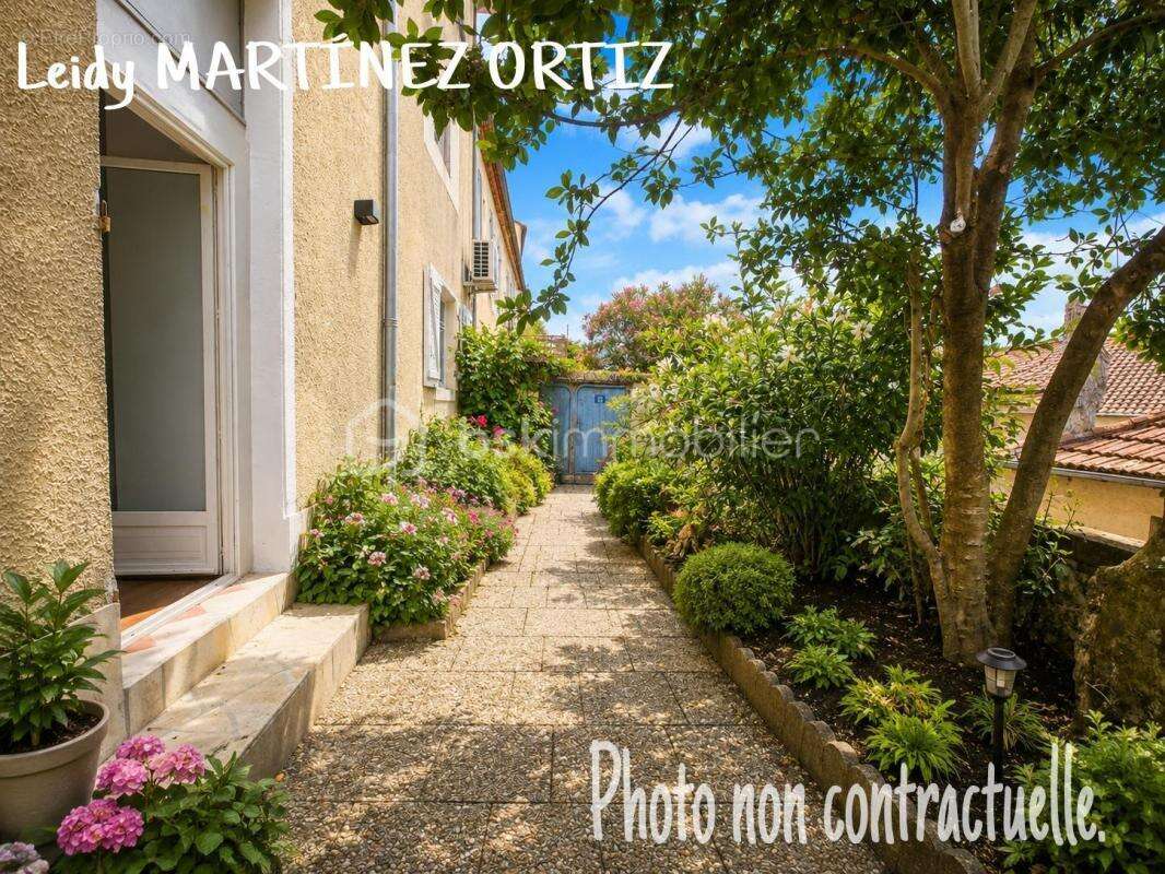 Appartement T2 rénové au cœur d'un village thermal - photo 5