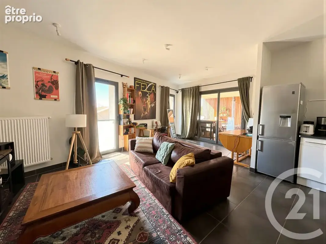 Appartement 3 pièces 67 m² à vendre à Begles (33130) - photo 2