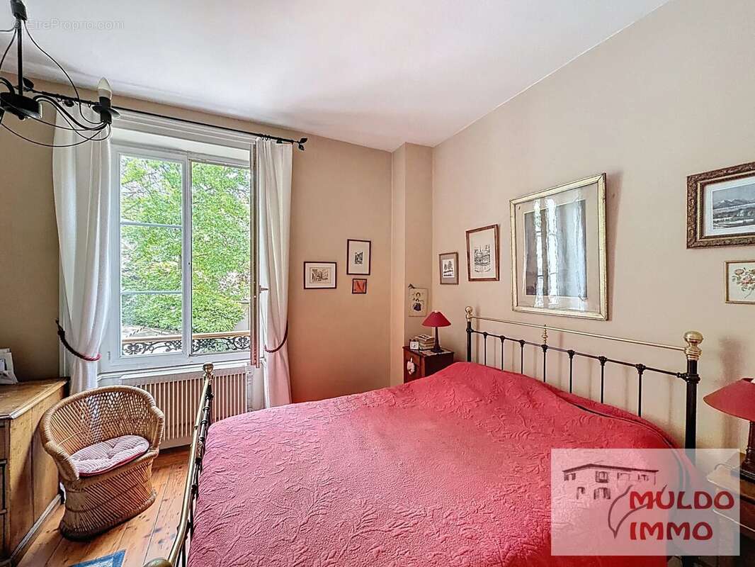 Maison de ville avec jardin coeur Lyon 5ème. - photo 8