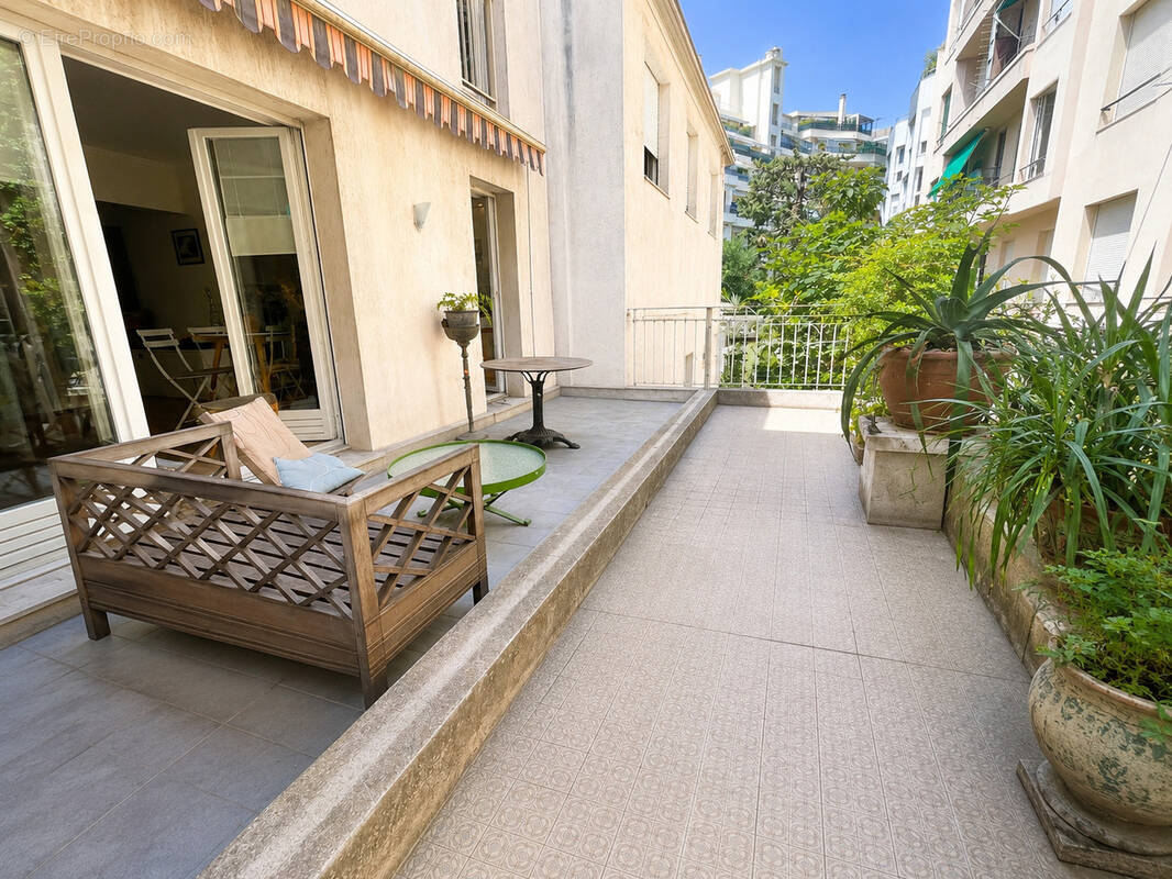 Appartement à NICE