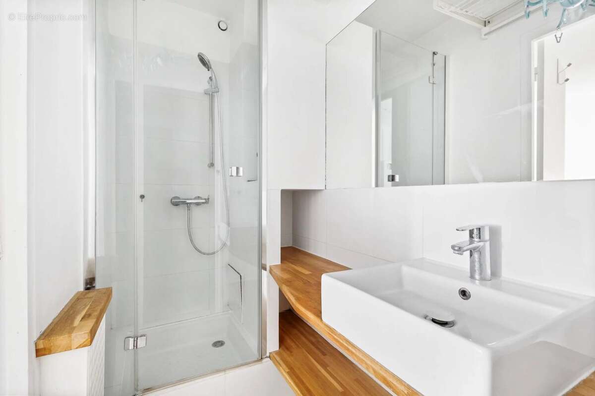 Appartement à PARIS-3E