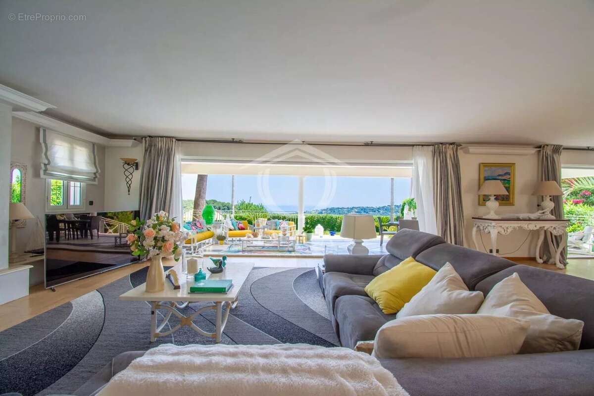Vallauris - Superbe villa avec vue mer - photo 4