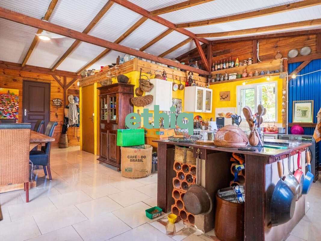 Maison à GRAND-BOURG