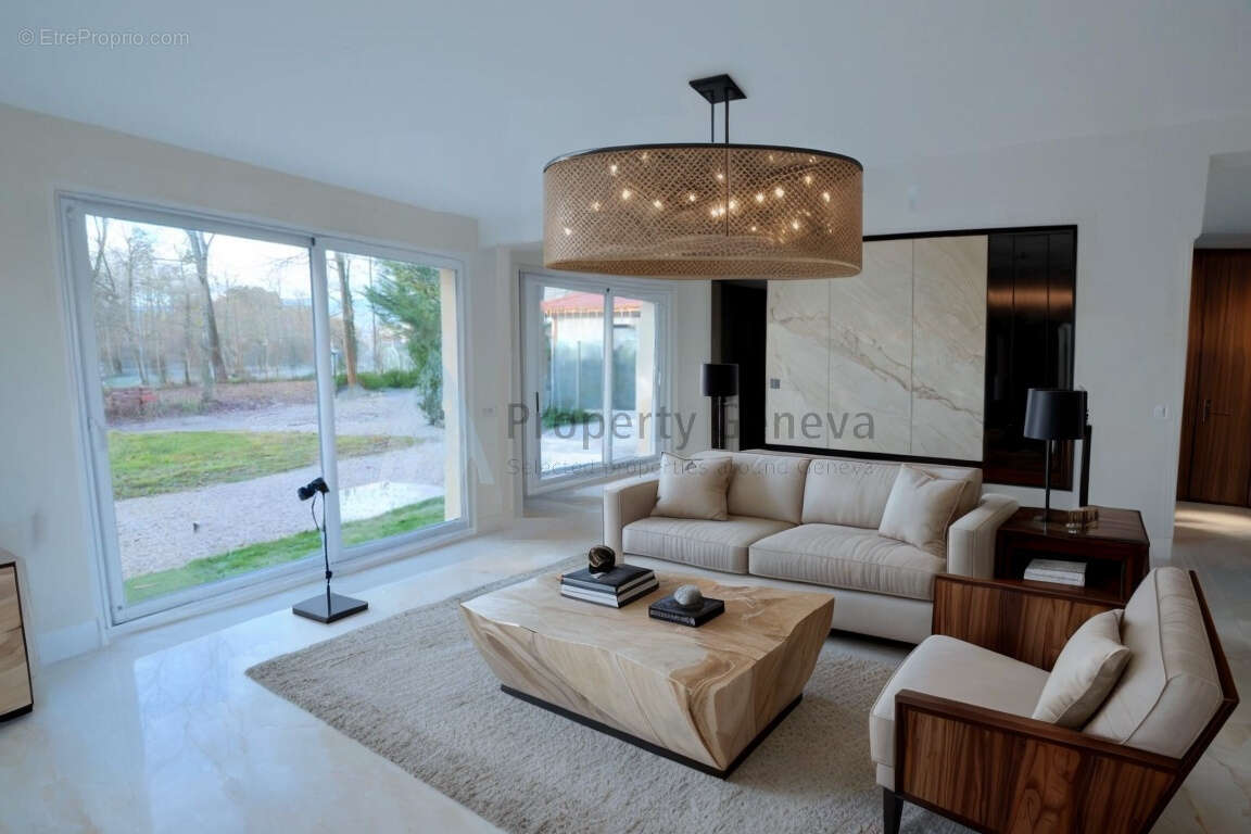 Maison à PREVESSIN-MOENS