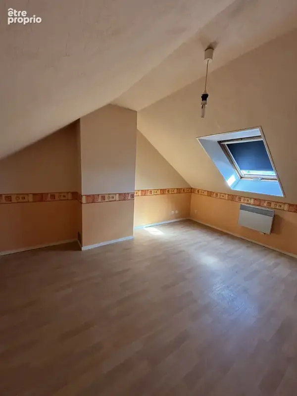 La bazoge   pavillon sur sous-sol complet   5 chambres   terrain de 603 m2 - photo 8
