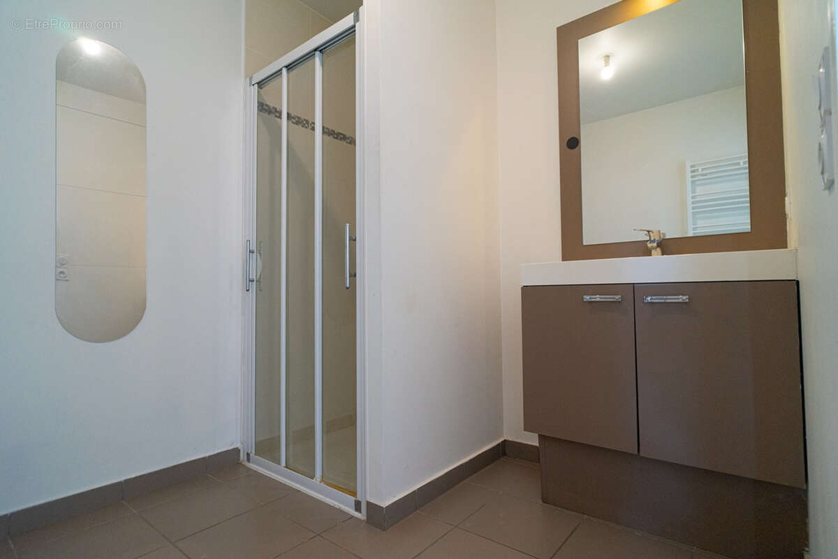 Studio avec terrasse secteur piscine. - photo 5