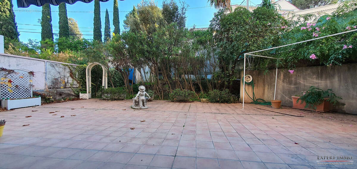 Appartement à SANARY-SUR-MER