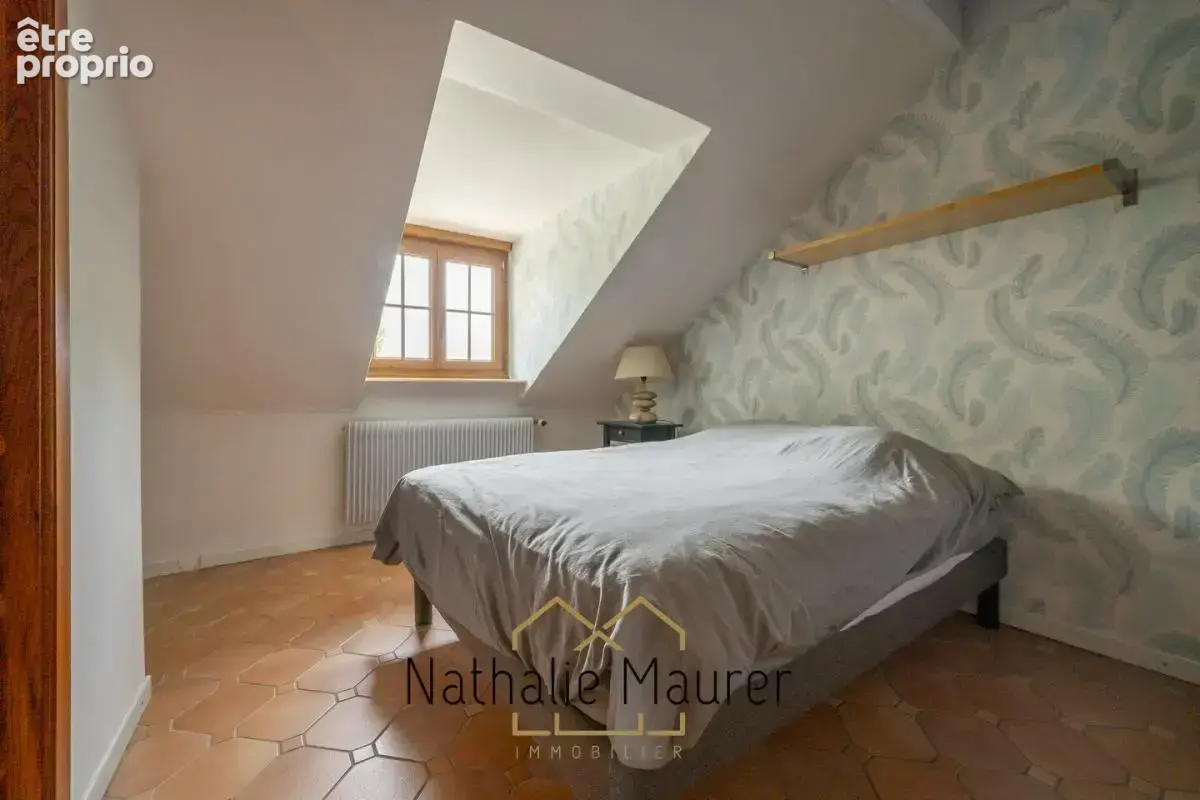 Maison familiale 8 pièces 5 chambres cour dépendances jardin - photo 14