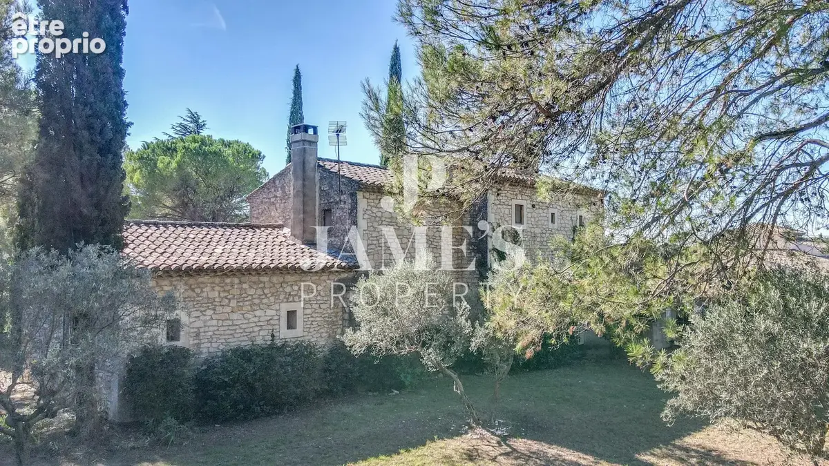 Maison 7 pièces 180 m² à vendre à Saint-Remy-De-Provence (13210) - photo 2