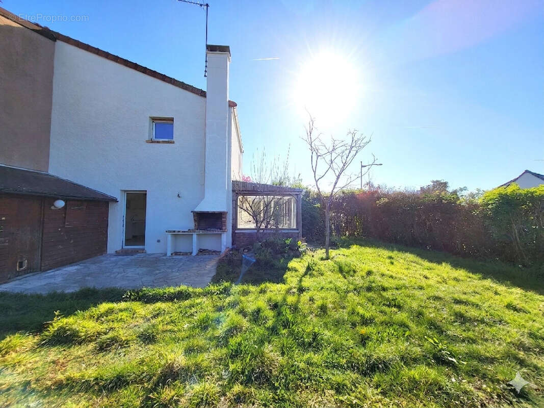 Maison à MONTLHERY