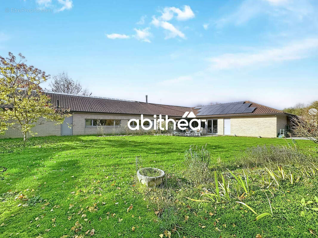 Maison à AVESNES-LE-COMTE