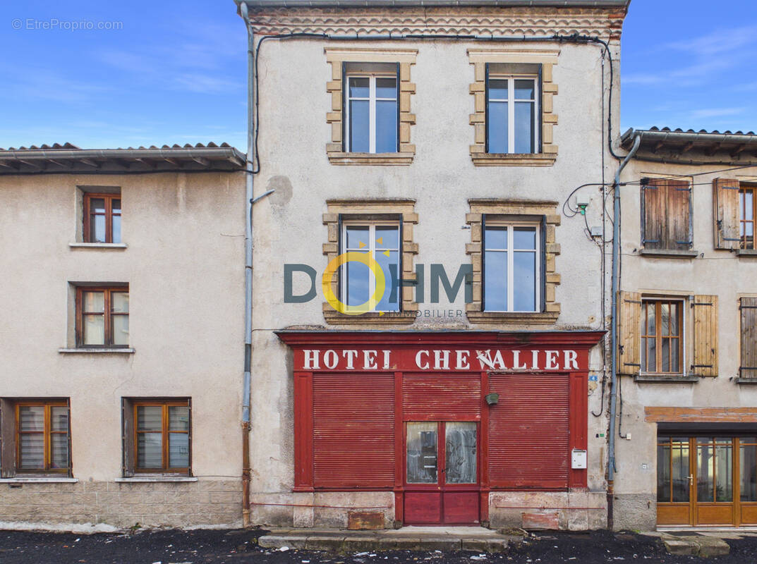 Maison à CRAPONNE-SUR-ARZON