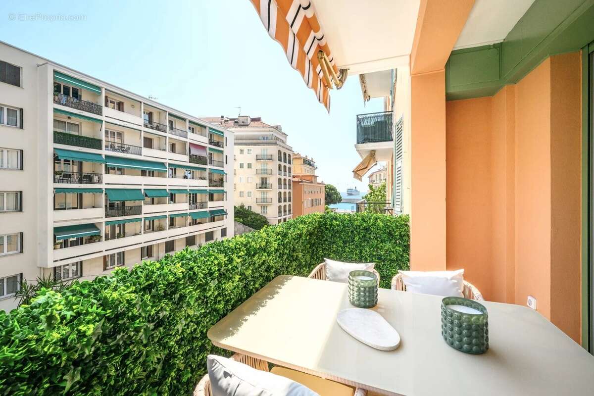 Appartement à NICE