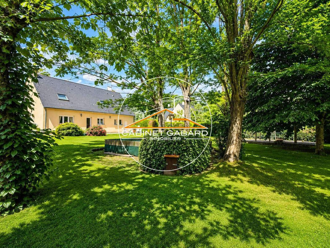 Maison à SAINT-BARTHELEMY-D'ANJOU