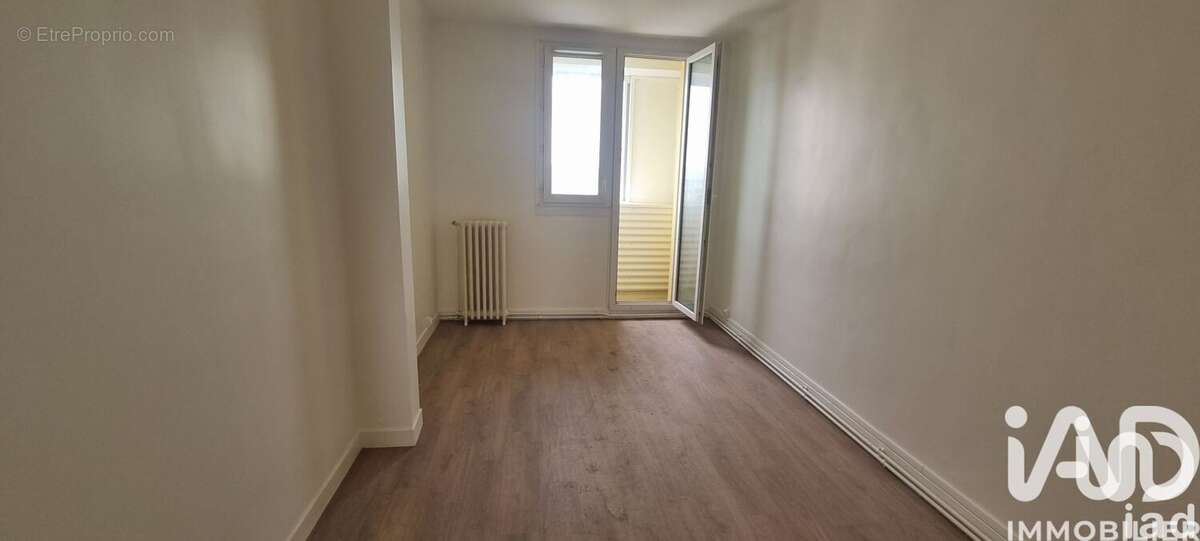 Photo 8 - Appartement à VILLIERS-LE-BEL