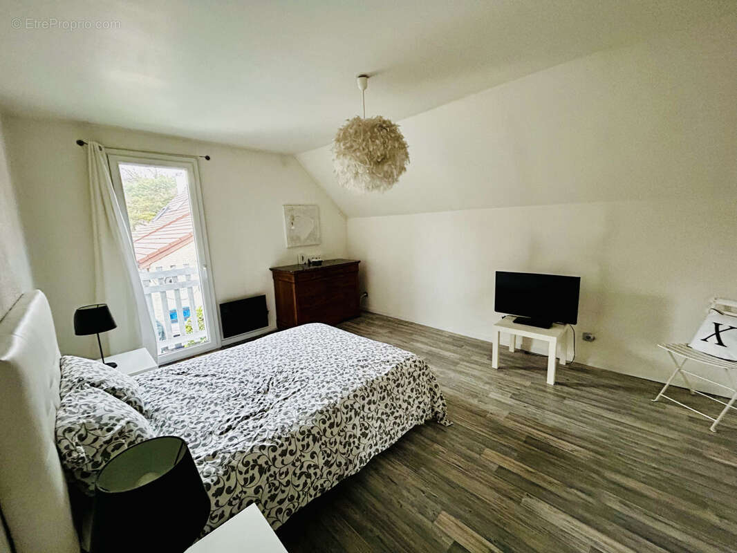 Maison à VILLE-LA-GRAND