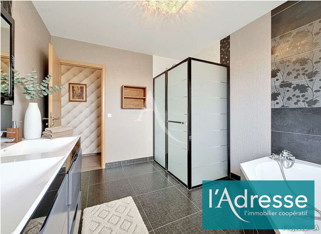 Maison Ennery - 148 m² - 4 chambres - Jardin - Garage - Abris de jardin - photo 15