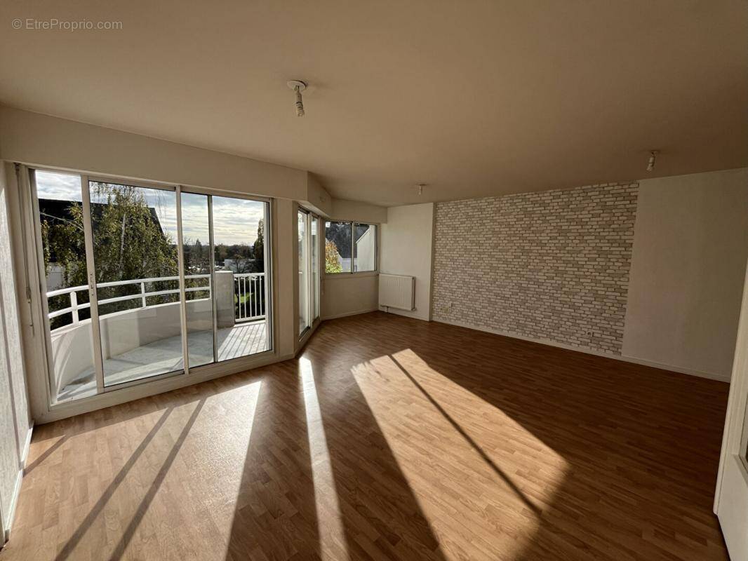 Angers - T4 en duplex avec parking - photo 1