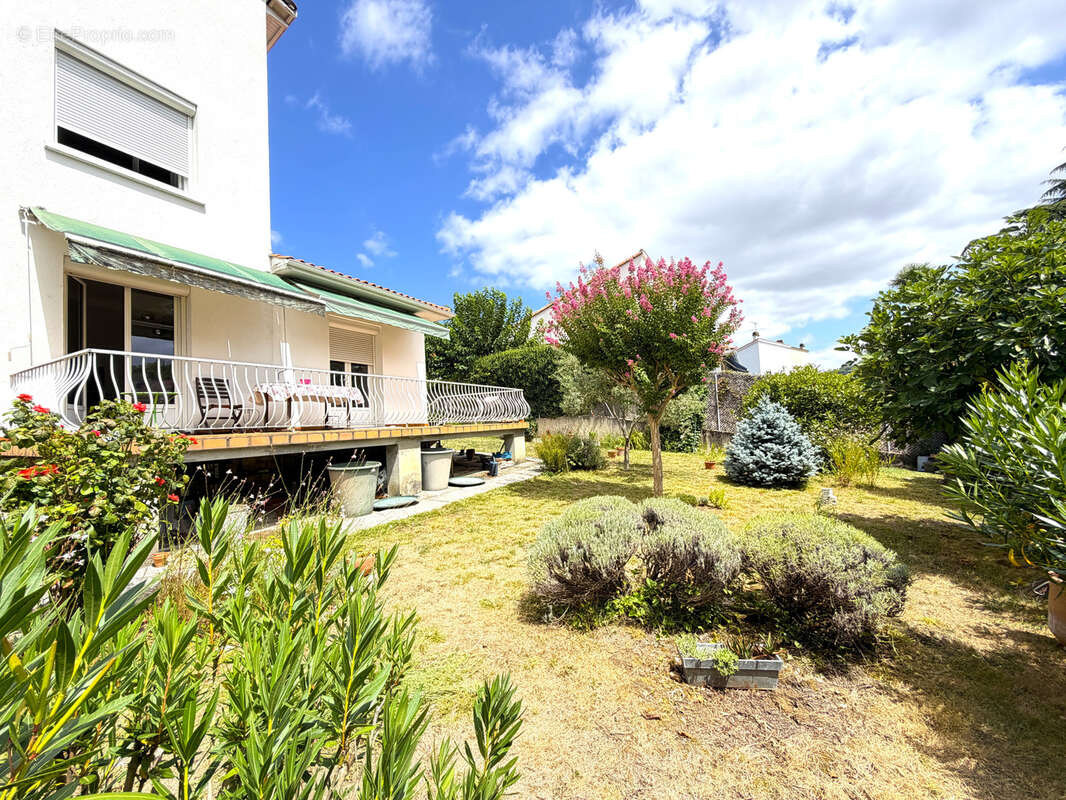 AGEN   Maison familiale 4 chambres avec jardin et garage - photo 5
