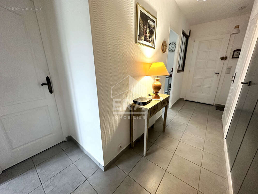 Maison à VARENNES-SUR-SEINE