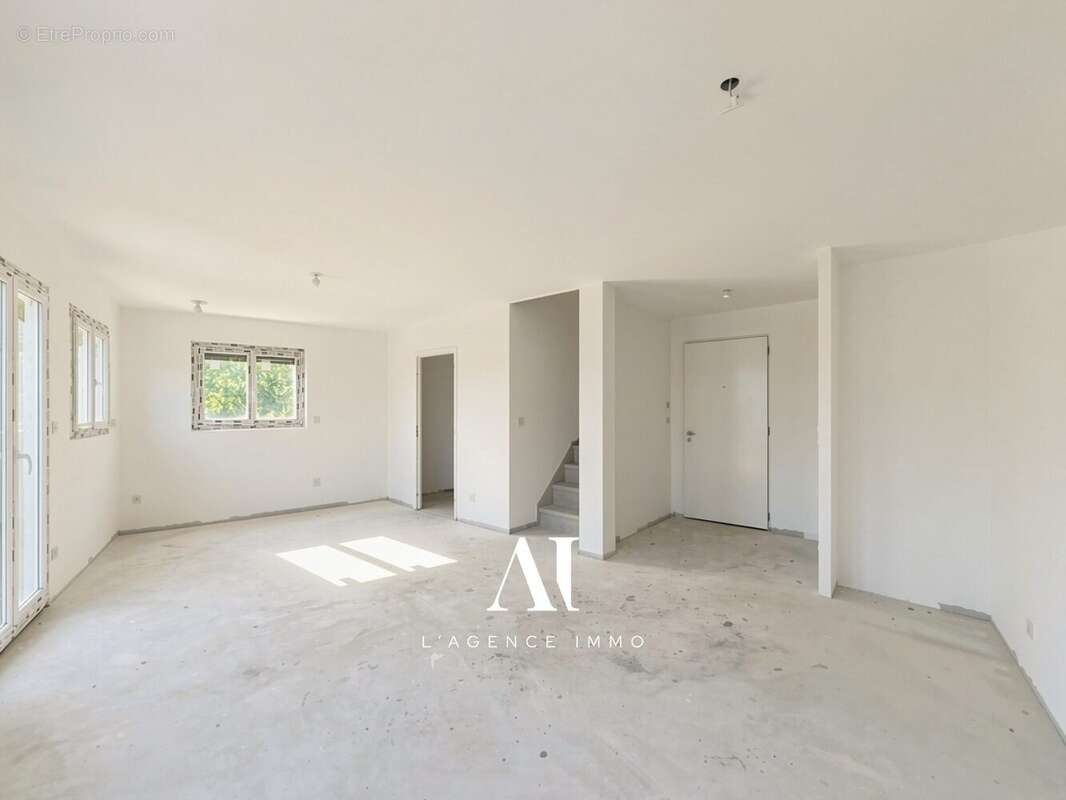Maison 73 m² à Pont-D'ain  - photo 9