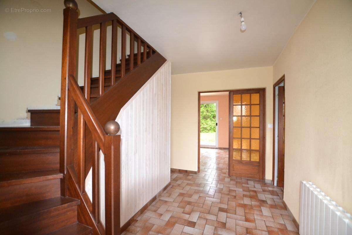 Maison à AVREMESNIL