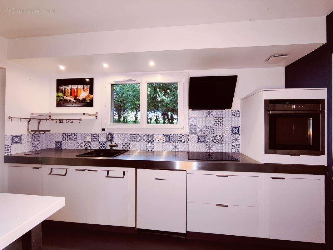 Maison à SAINT-GENIX-SUR-GUIERS