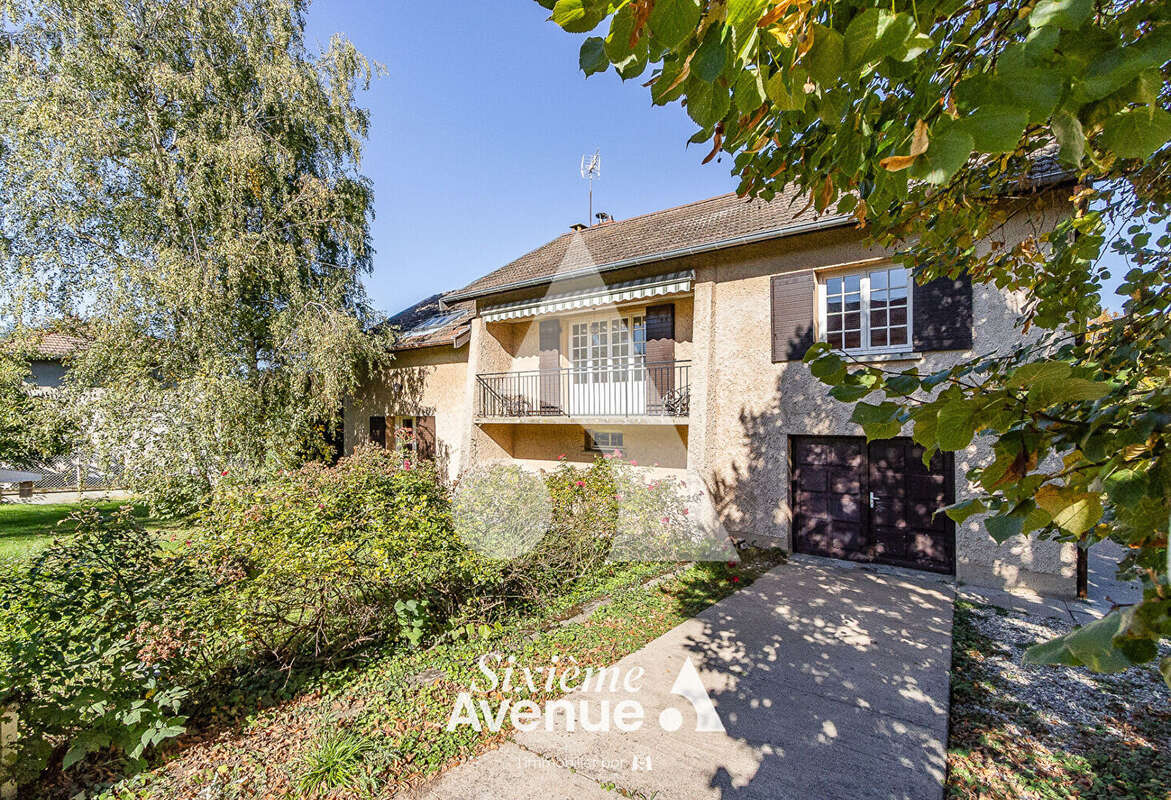 Maison à CHAZAY-D&#039;AZERGUES