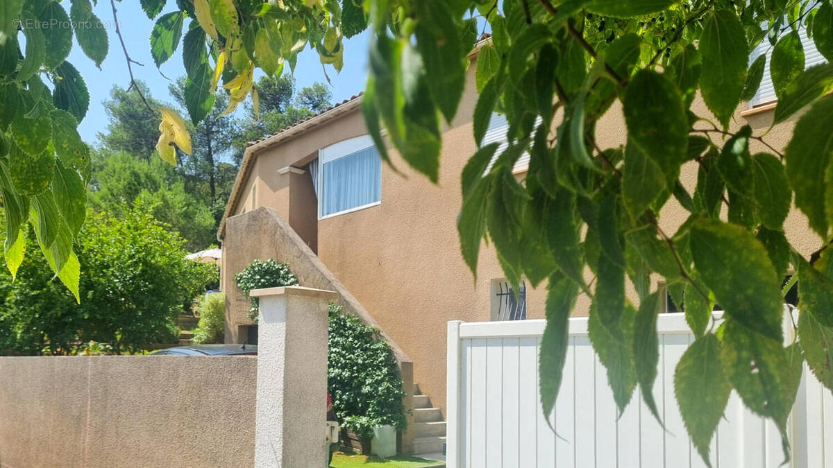facade - Maison à CARCASSONNE