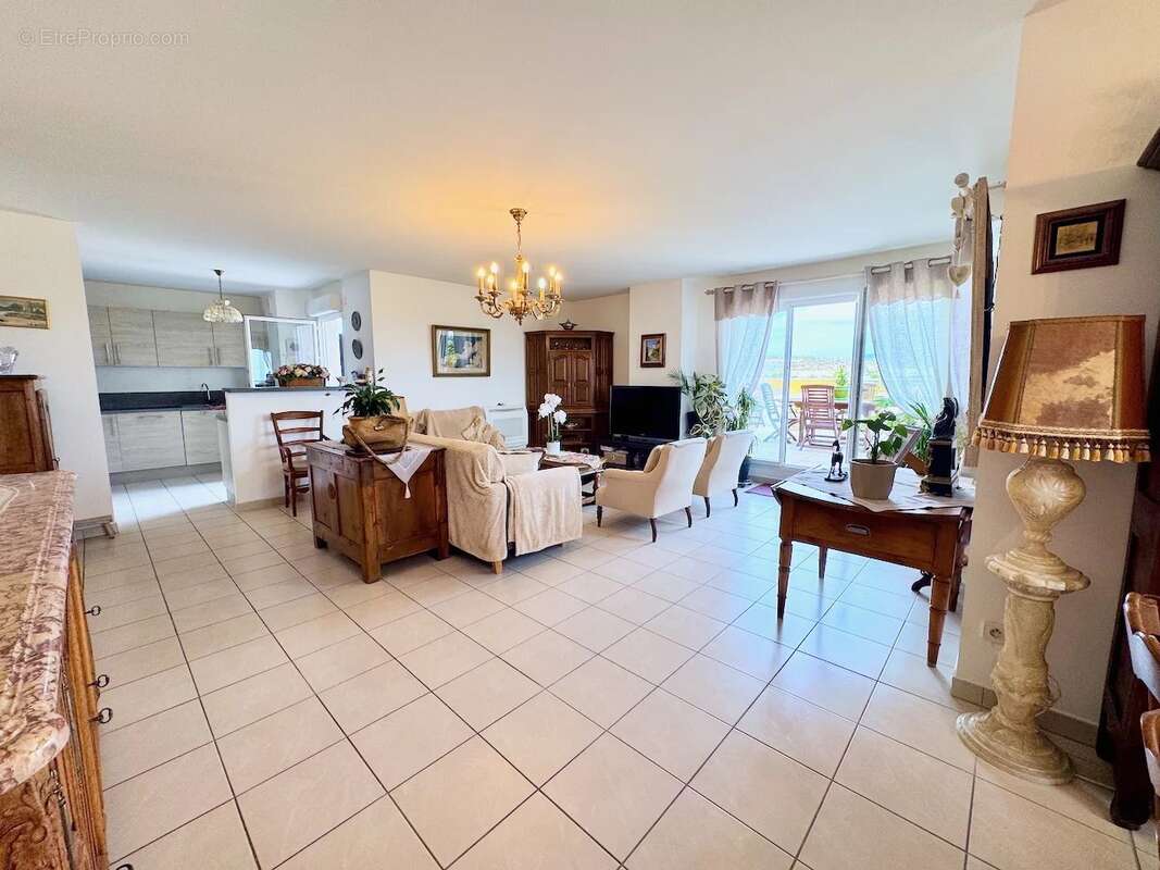 Appartement à SAINT-RAPHAEL