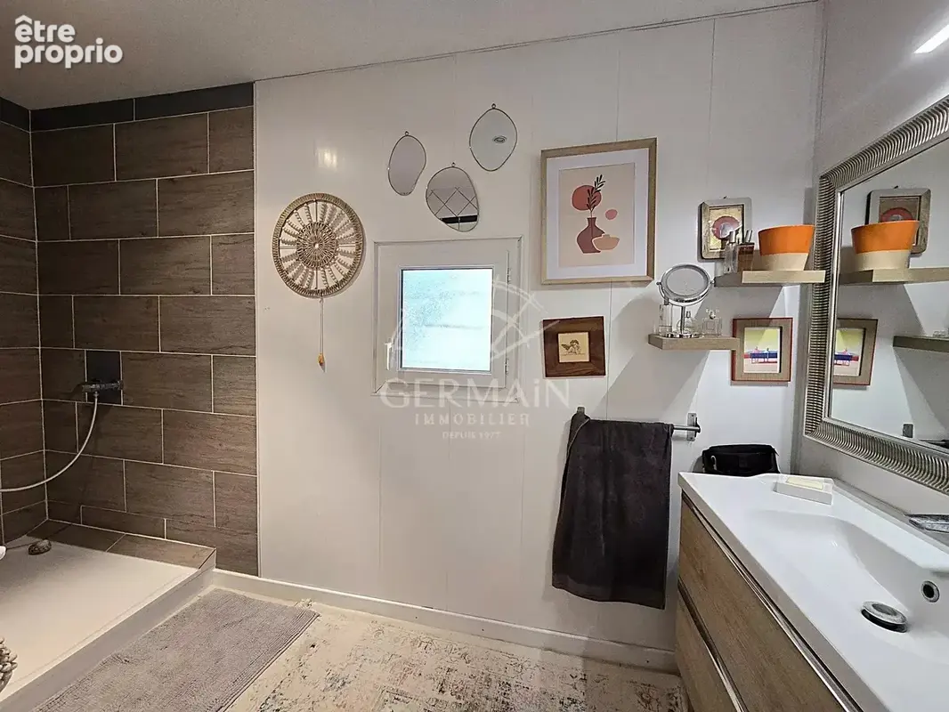 Mazan à vendre en Exclusivité maison de plain pied avec piscine sur un terrain de plus de 2600m² - photo 10
